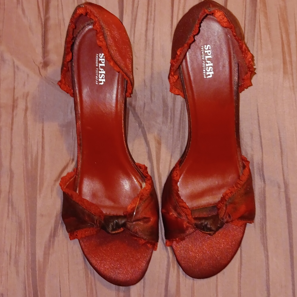 NWOT womens heels size 10 red